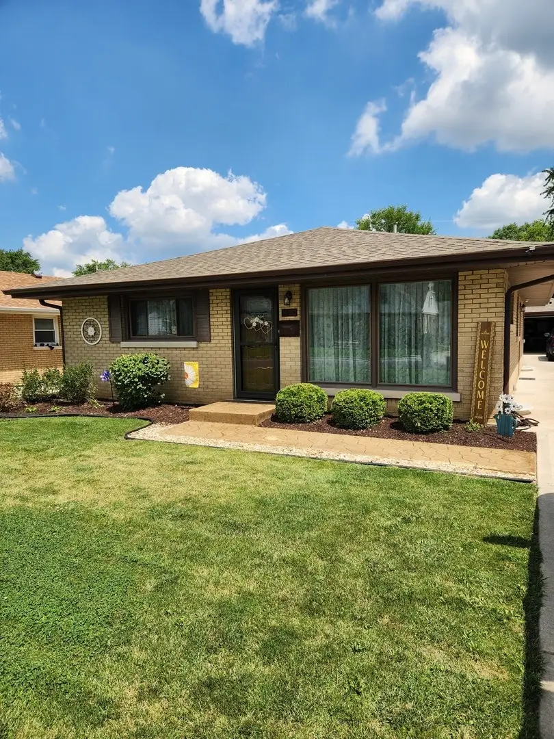 1910 Oakland Avenue, Crest Hill, IL 60403 - #1
