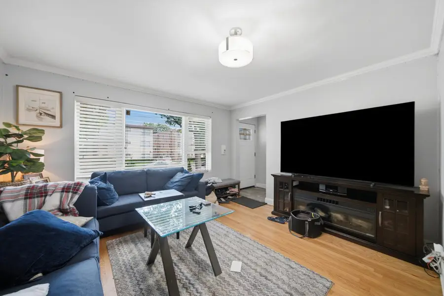 2935 W Howard Street, Chicago, IL 60645 - #3