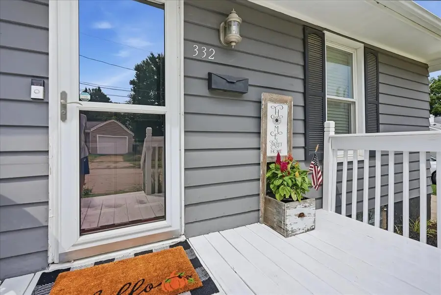 332 E Baker Street, Bloomington, IL 61701 - #3