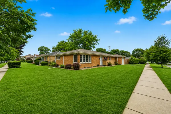 Address Withheld By Seller, Skokie, IL 60076
