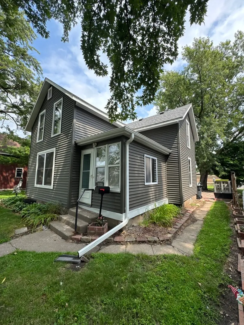1915 Pershing Boulevard, Clinton, IA 52732 - #3