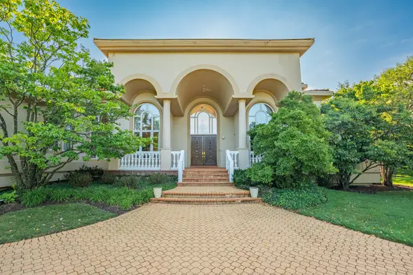 1683 Braeside Lane, Northbrook, IL 60062