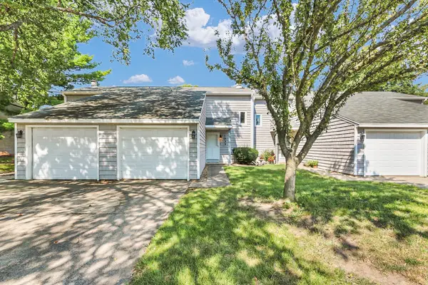 1933 Blackthorn Drive, Champaign, IL 61821