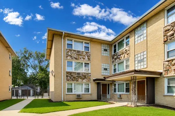 4857 W Byron Street #103W, Chicago, IL 60641