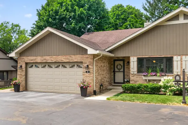 68 Chelsea Street, Bloomingdale, IL 60108