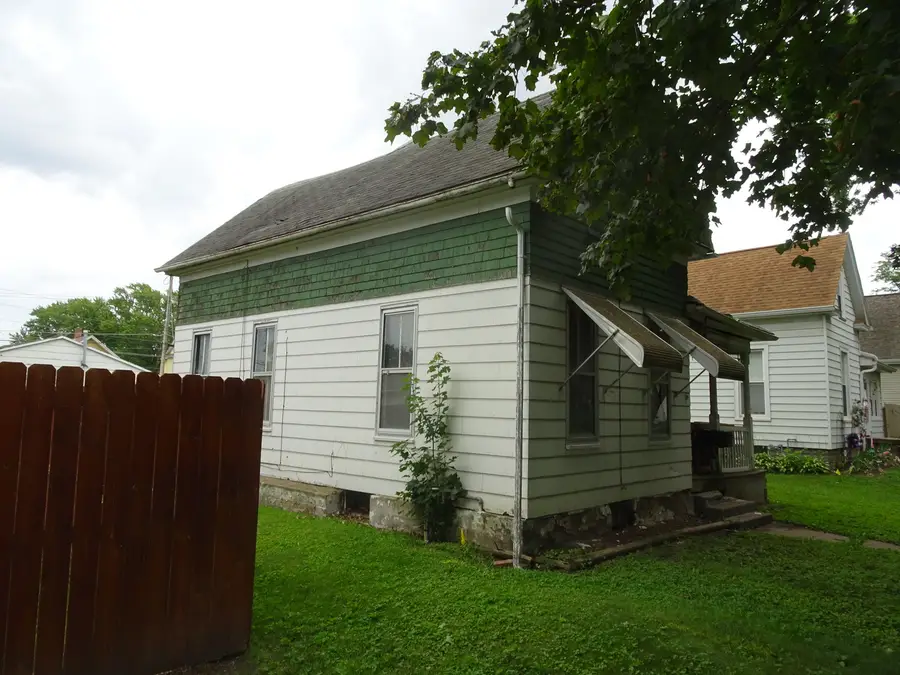 413 S Dittmer Street, Davenport, IA 52802 - #2