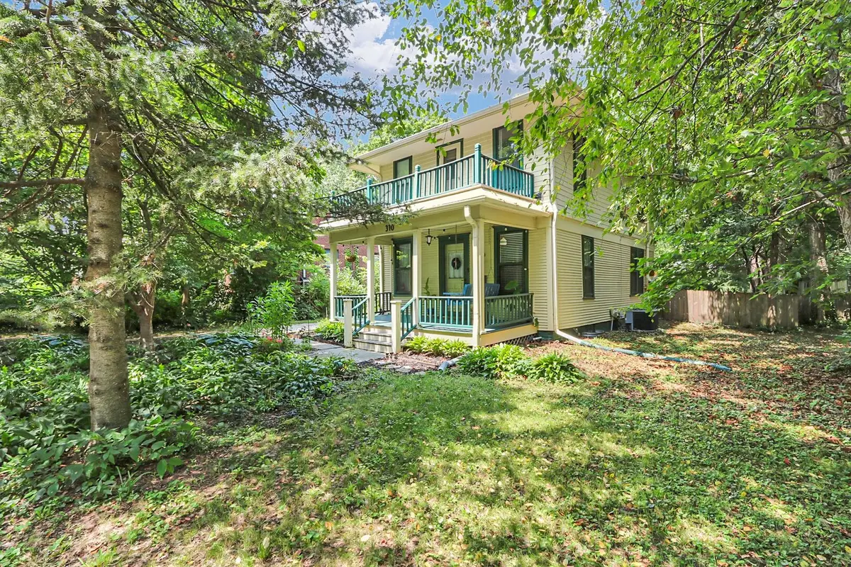 310 W Washington Street, Urbana, IL 61801 - #1