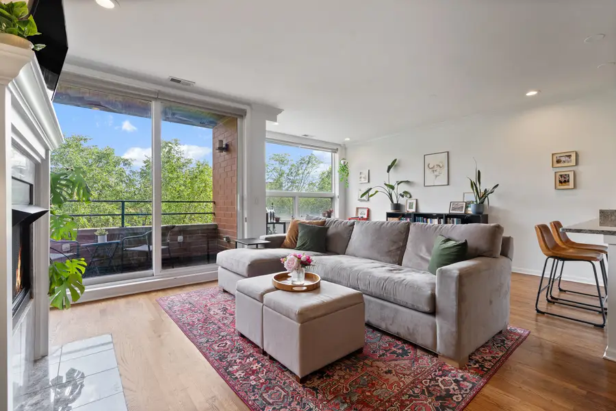 934 W Cuyler Avenue #3D, Chicago, IL 60613 - #2
