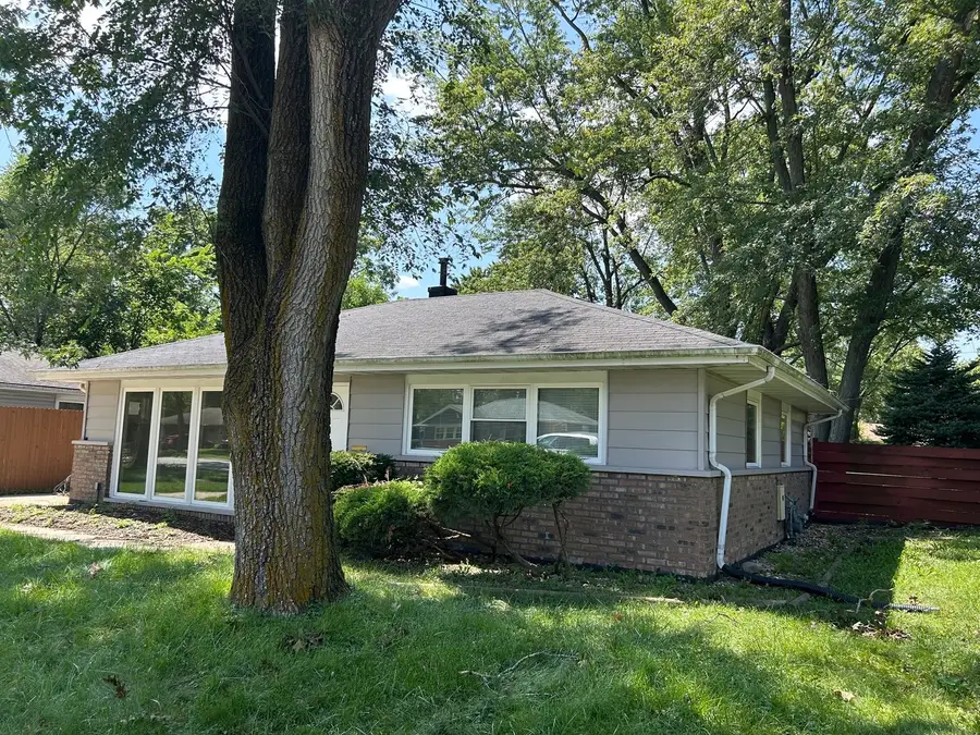 363 Blackhawk Drive, Park Forest, IL 60466 - #2
