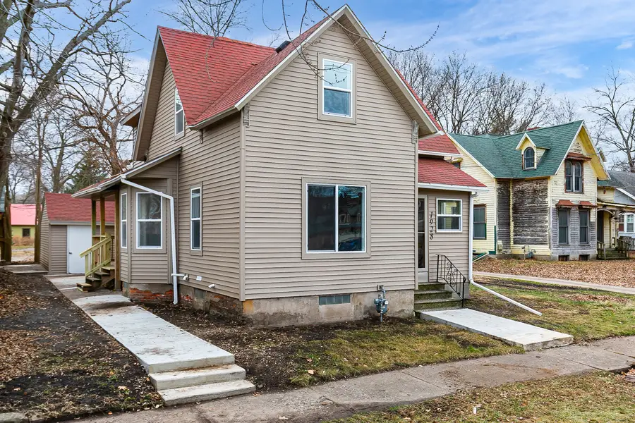 1928 8th Avenue, Rock Island, IL 61201 - #2