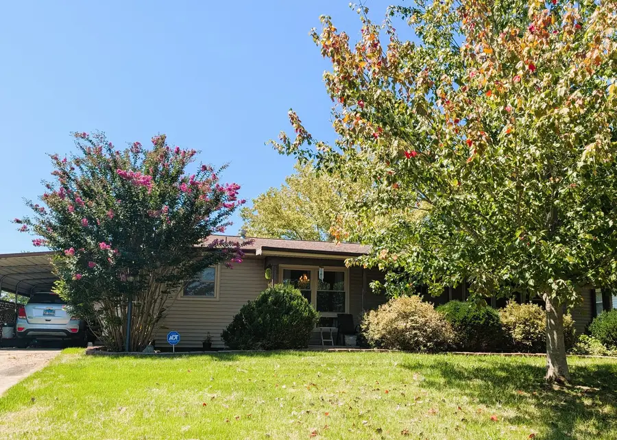 109 Belcher Street, Anna, IL 62906 - #3