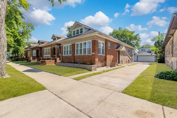 8025 S Euclid Avenue, Chicago, IL 60617