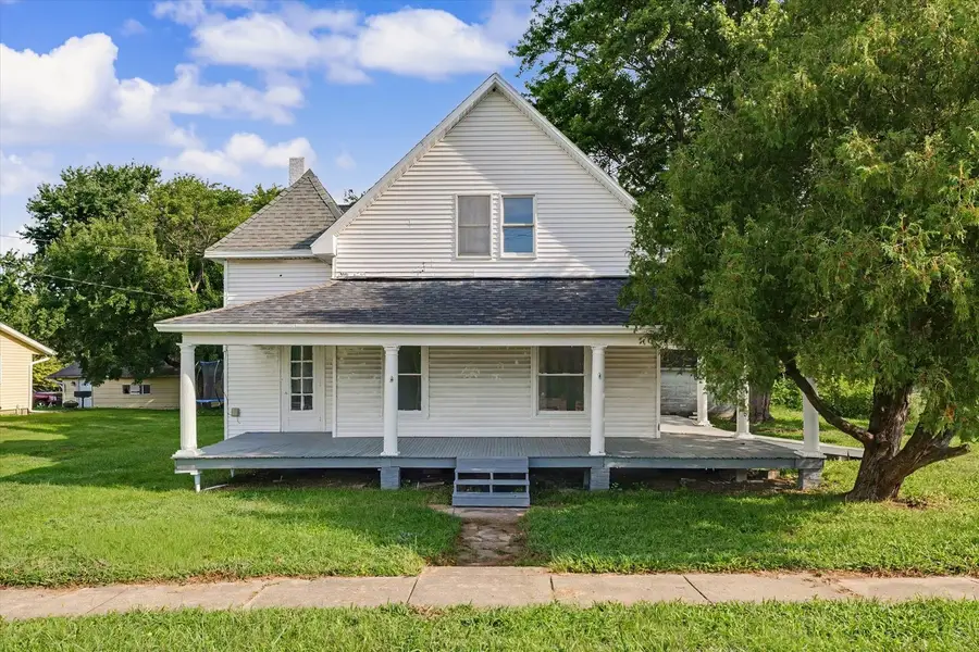 205 E Holloway Street, Bismarck, IL 61814 - #2