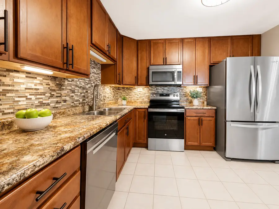 375 Plum Creek Drive #312, Wheeling, IL 60090 - #2