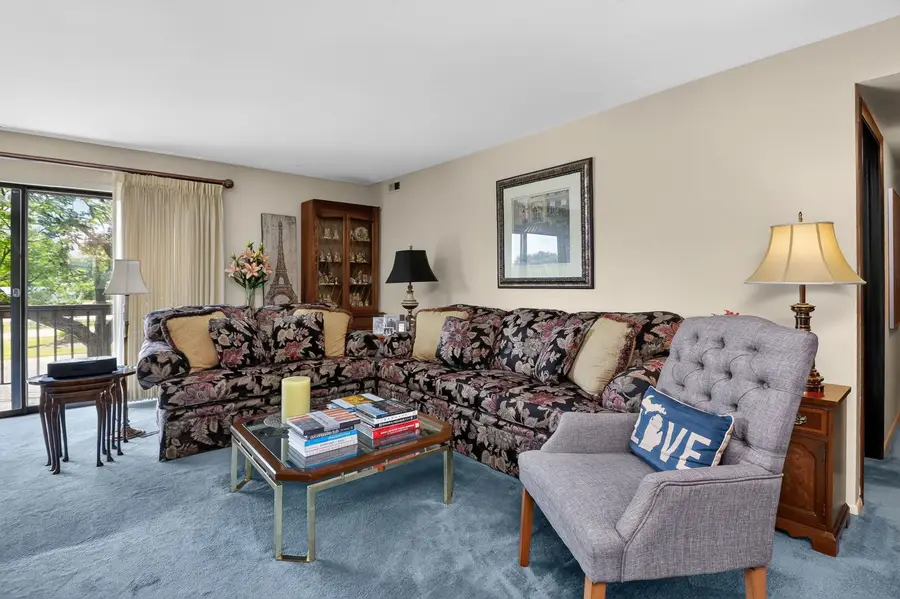 77 Lake Hinsdale Drive #202, Willowbrook, IL 60527 - #2