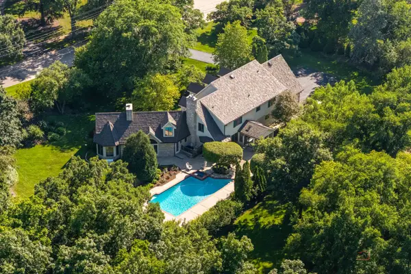 222 W Old Mill Road, Lake Forest, IL 60045
