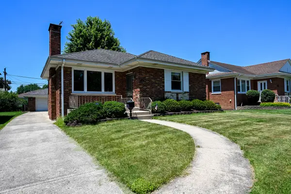 2250 Belleview Avenue, Westchester, IL 60154