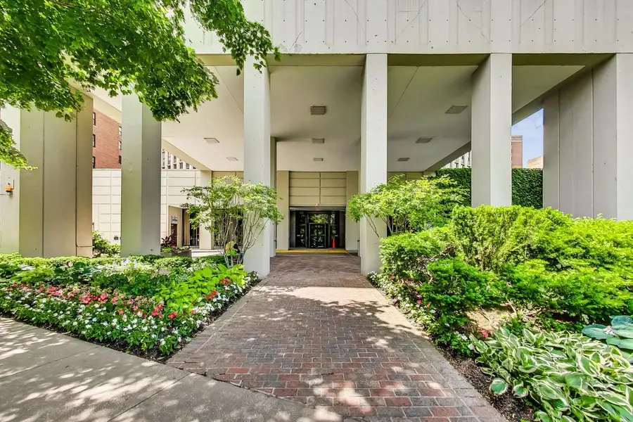 2626 N Lakeview Avenue #502, Chicago, IL 60614 - #3