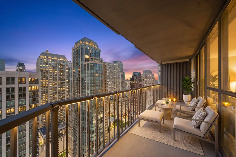 10 E Ontario Street #4207, Chicago, IL 60611 - #3