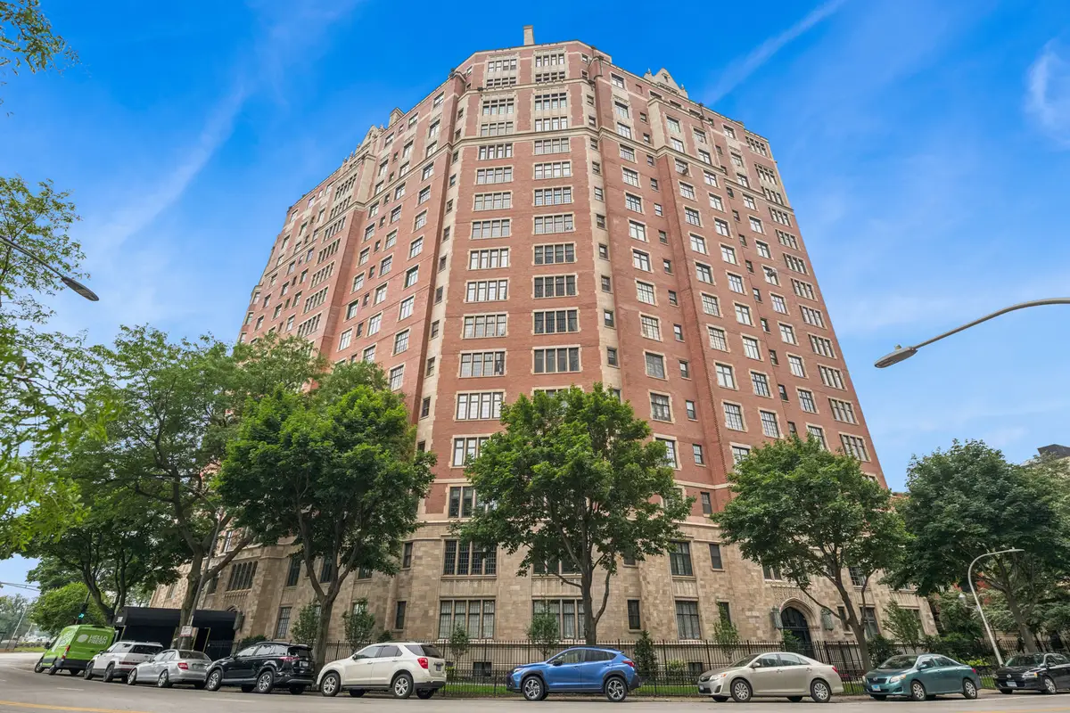 3800 N Lake Shore Drive #3D, Chicago, IL 60613 - #1