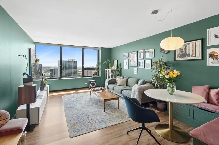 3930 N Pine Grove Avenue #2304, Chicago, IL 60613 - #2