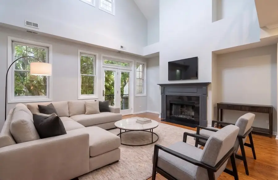 3248 N Seminary Avenue #3, Chicago, IL 60657 - #3