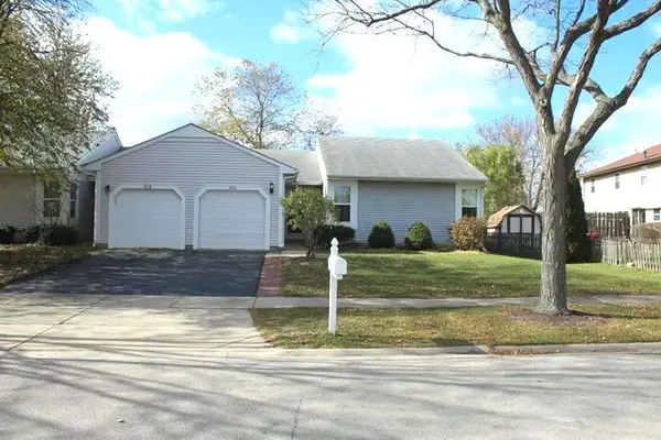 515 E Lyon Drive E #515, Buffalo Grove, IL 60089