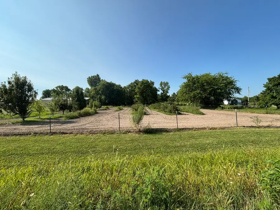 3300 Red Stripe Road, Salem, IL 62881 - #2