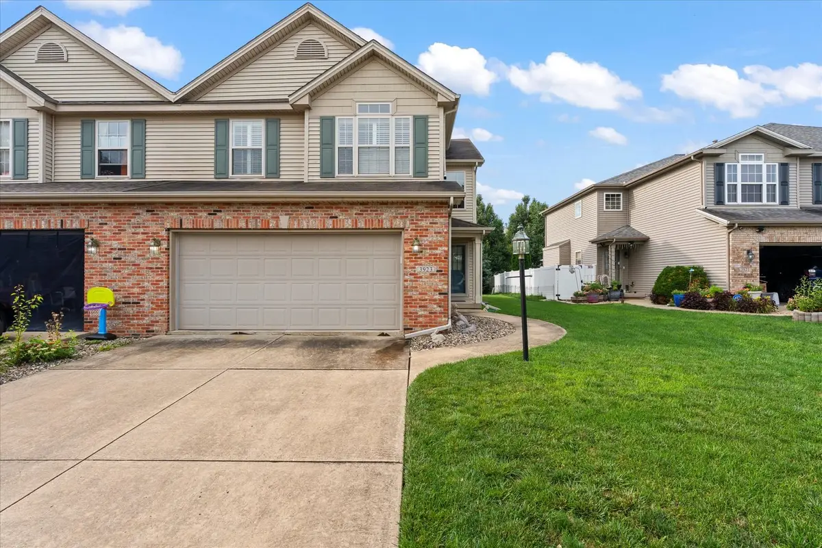 3923 Summer Sage Court #3923, Champaign, IL 61822 - #1