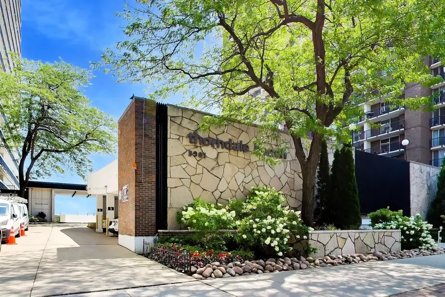 5901 N Sheridan Road #16C, Chicago, IL 60660 - #2