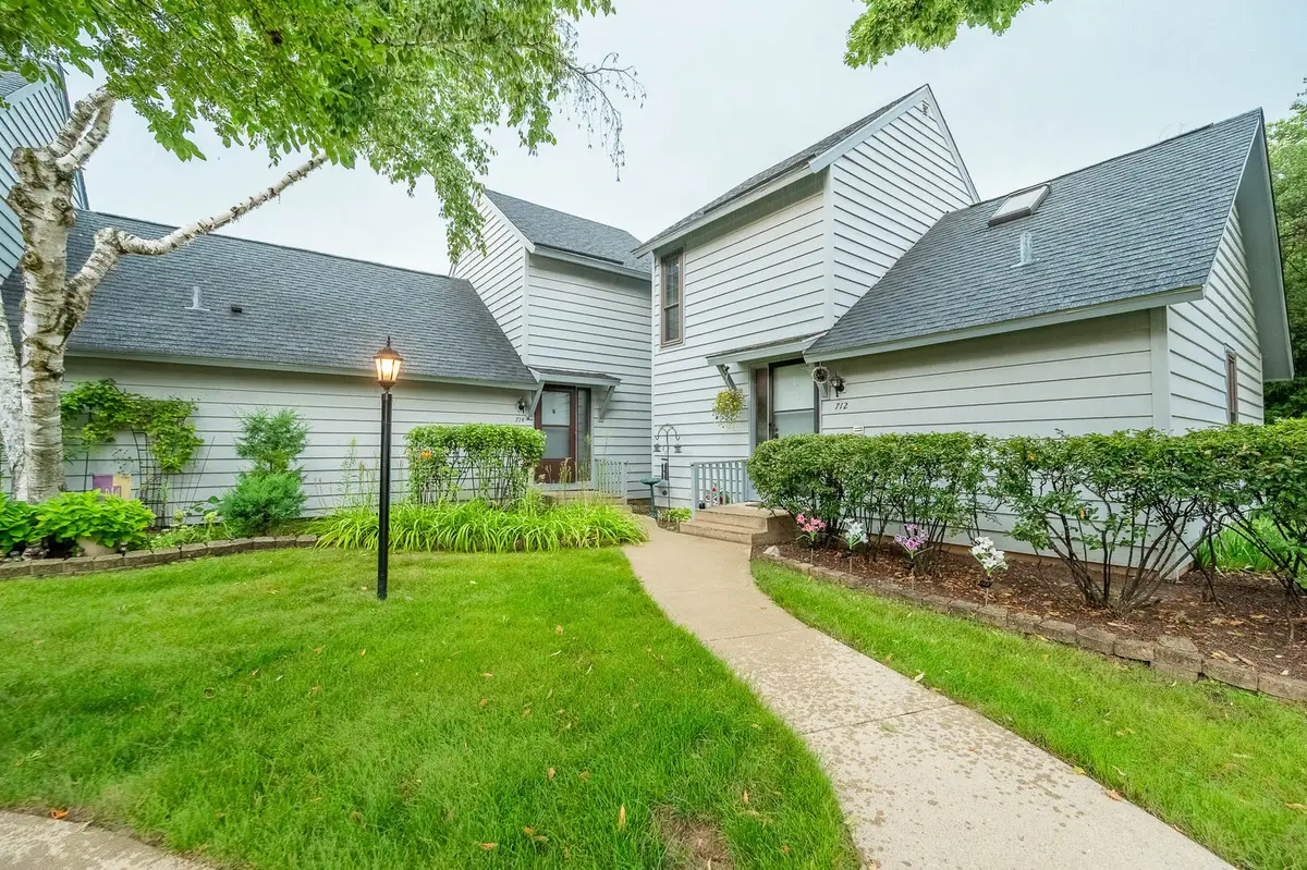 714 Colby Court, Gurnee, IL 60031 - #1