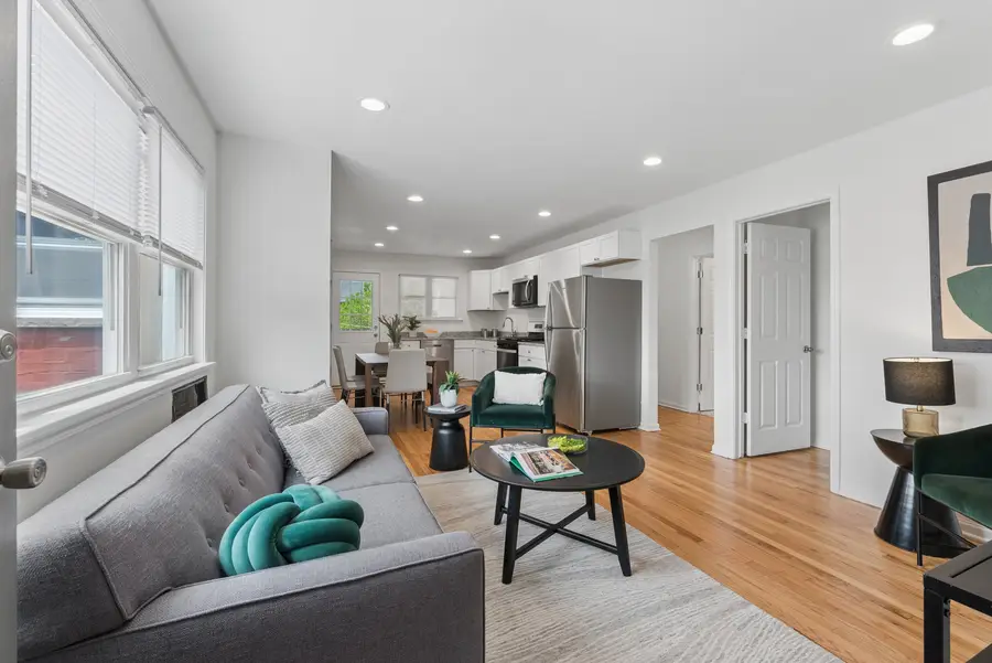 6969 N Ashland Boulevard #304, Chicago, IL 60626 - #3