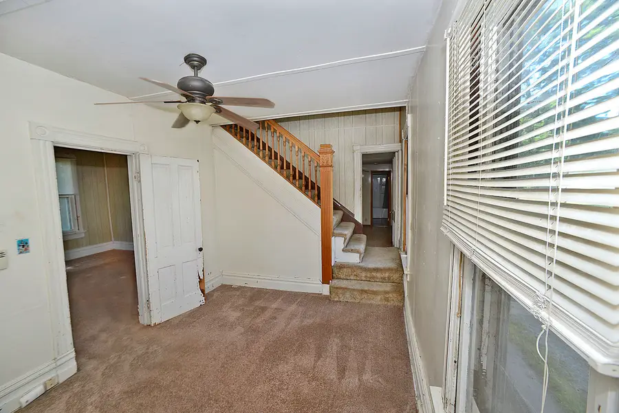 903 Illinois Avenue, Ottawa, IL 61350 - #3
