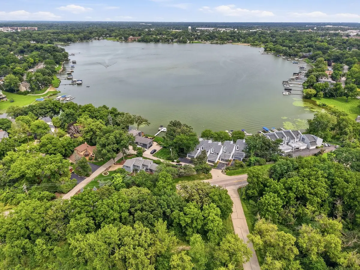 26435 N Ridge Court, Mundelein, IL 60060 - #1