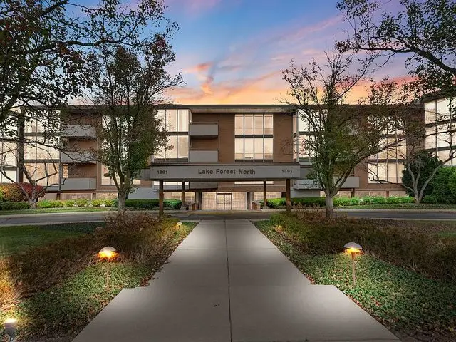 1301 N Western Avenue #332, Lake Forest, IL 60045 - #2
