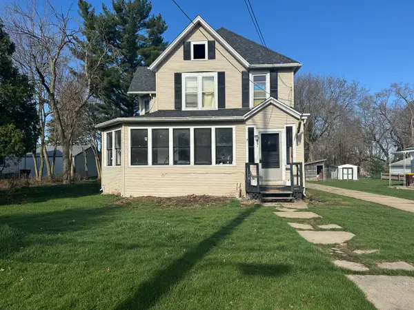 1650 S Oak Avenue, Freeport, IL 61032