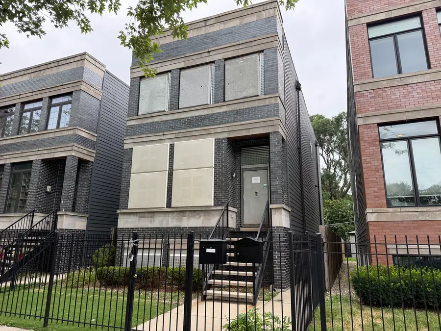544 E 46th Place, Chicago, IL 60653 - #2