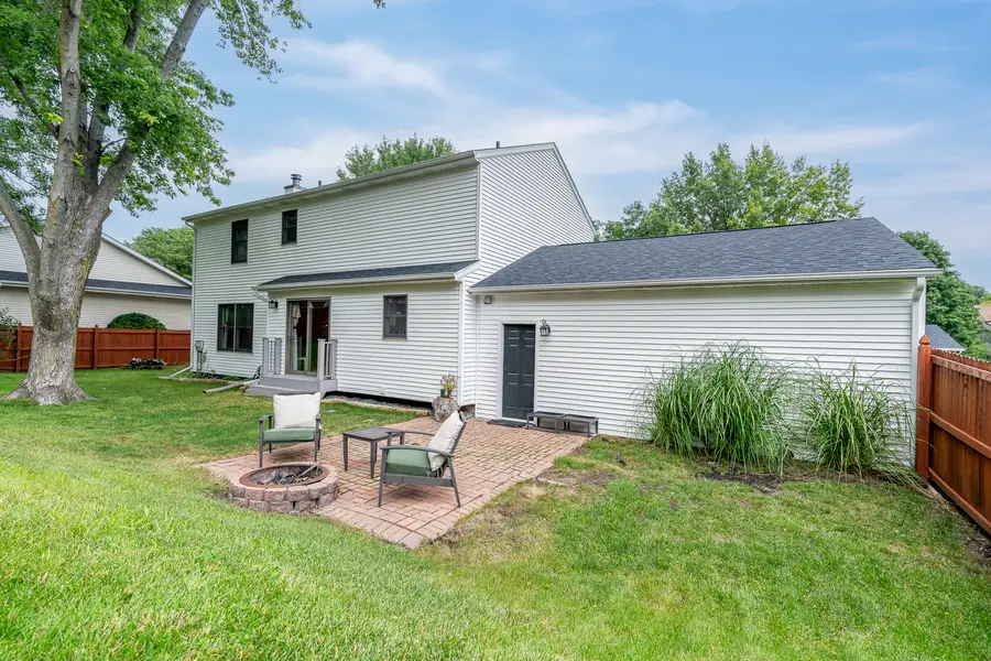 4100 Aspen Hills Drive, Bettendorf, IA 52722 - #3