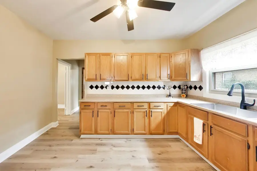 206 25th Avenue, Bellwood, IL 60104 - #3