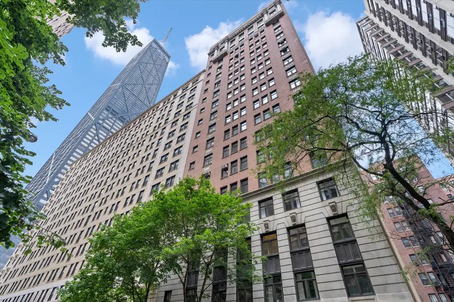 222 E Chestnut Street #6B, Chicago, IL 60611 - #2