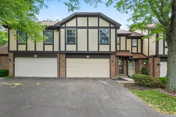 360 Golfview Court #360, Bloomingdale, IL 60108