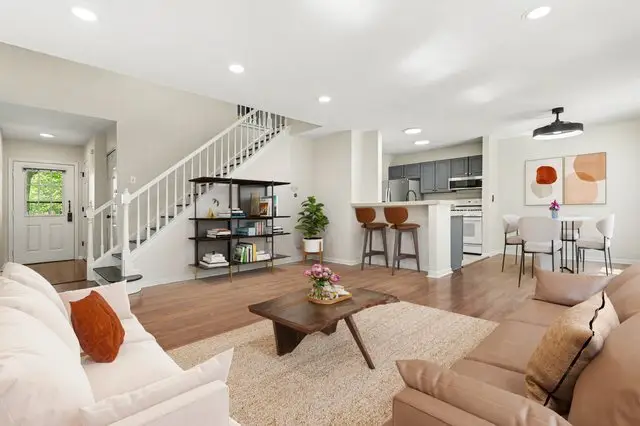 360 Golfview Court #360, Bloomingdale, IL 60108 - #2