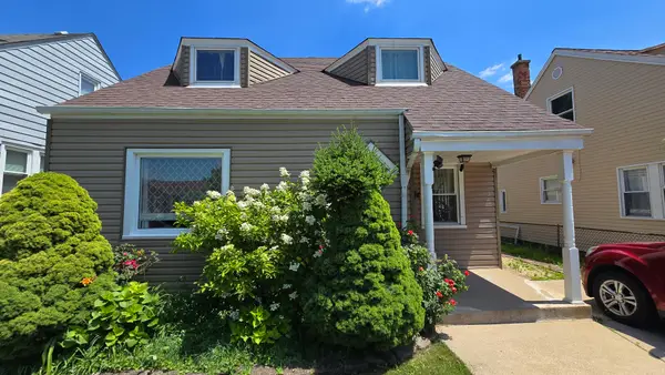 8751 S Sacramento Avenue, Evergreen Park, IL 60805