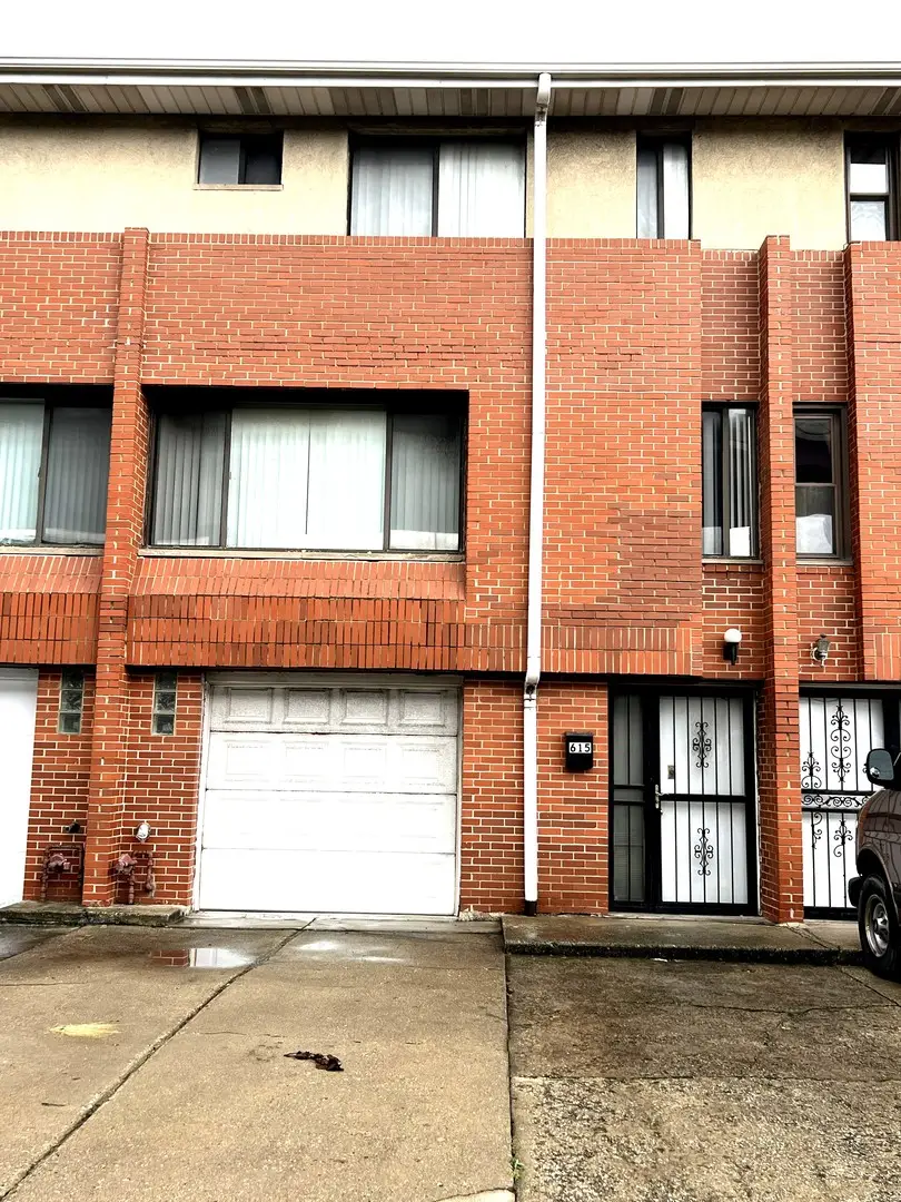 615 W 25th Place, Chicago, IL 60616 - #1