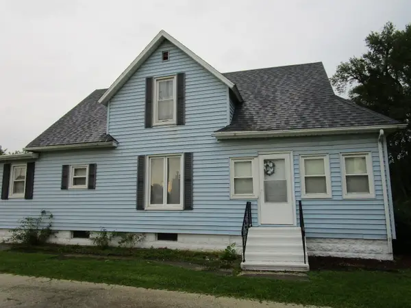 321 E Cleveland Street, Cullom, IL 60929