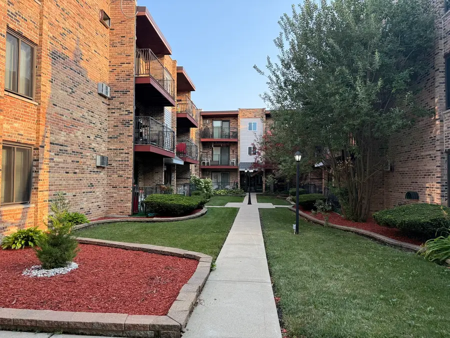 4550 W 57th Street #3E1, Chicago, IL 60629 - #2