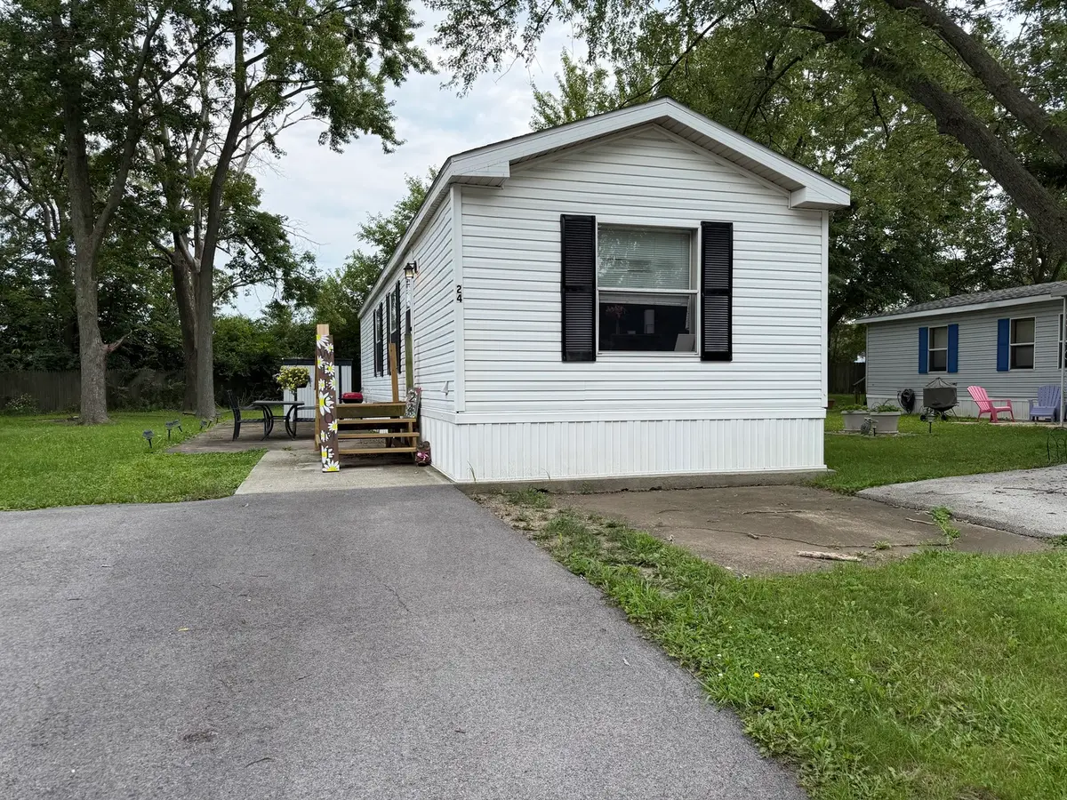24 Big Chief Drive, Bourbonnais, IL 60914 - #1