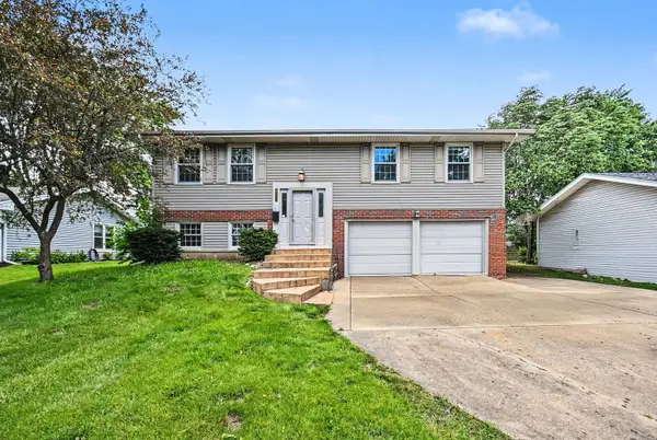 1312 W Oakmont Road, Hoffman Estates, IL 60169