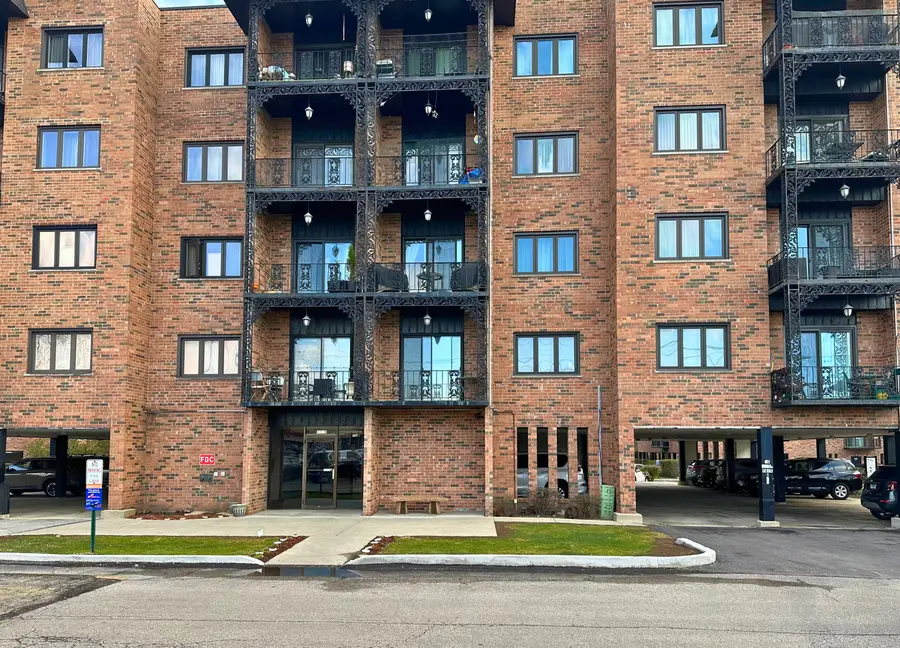 9355 Landings Lane #301, Des Plaines, IL 60016 - #2