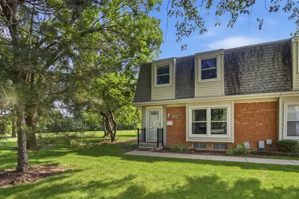 2246 Brent Court, Schaumburg, IL 60194